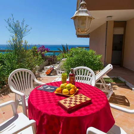 95c - 2p Terrasse Vue Et Parking Appartement